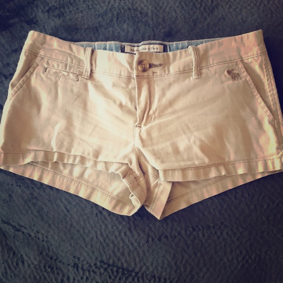 Abercrombie & Fitch Pants - A&F khaki shorts